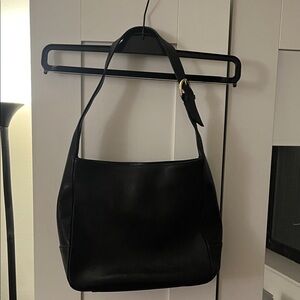 Elegant Black Women's Shoulder Bag